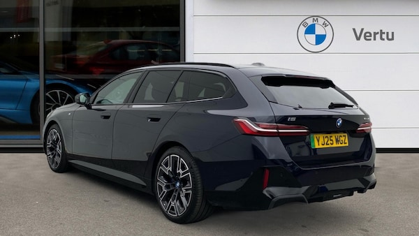 Used BMW i5 2025 for sale - 76274396: Photo 2