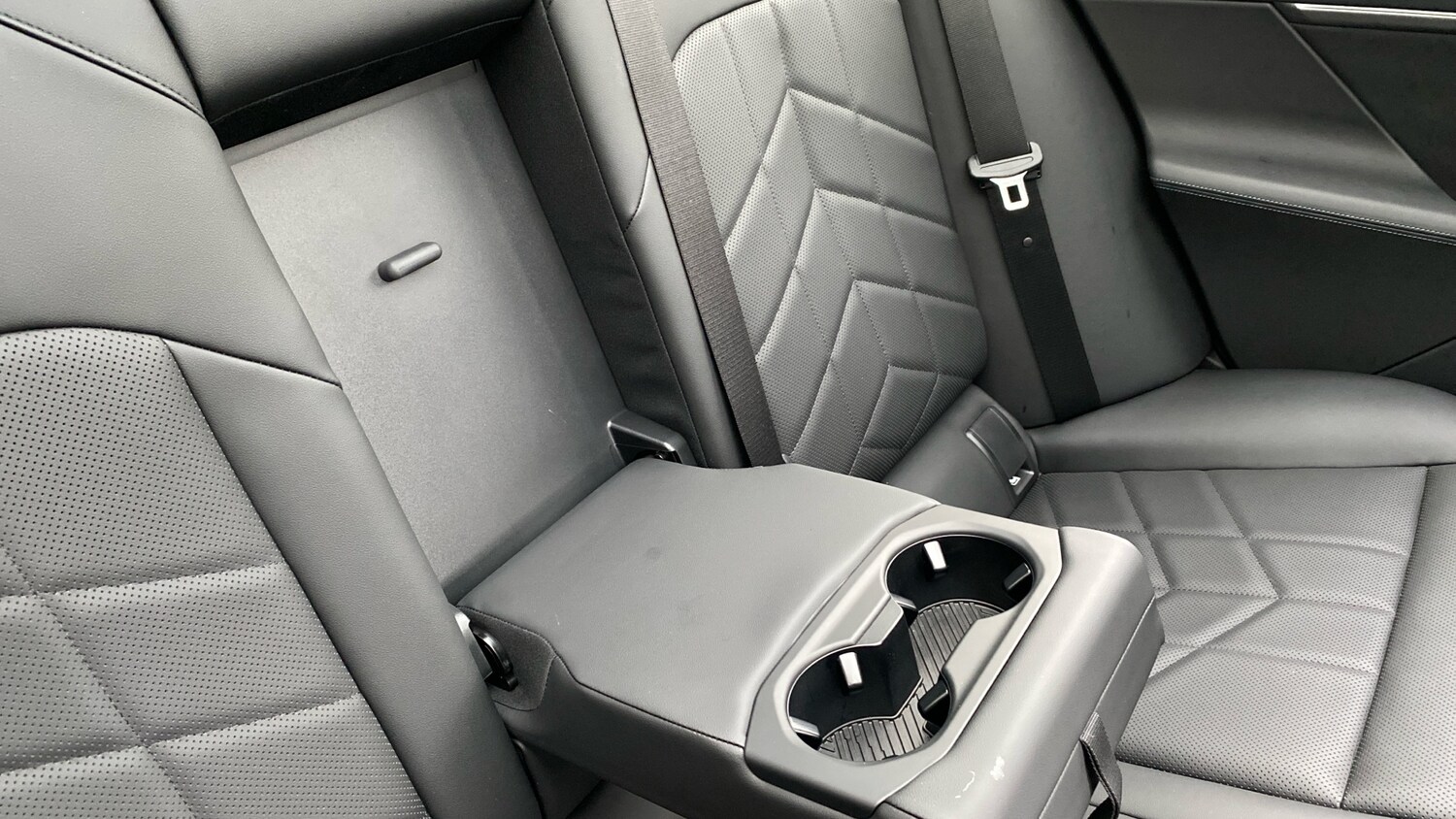 Used BMW i5 2025 for sale - 76274396: Photo 51