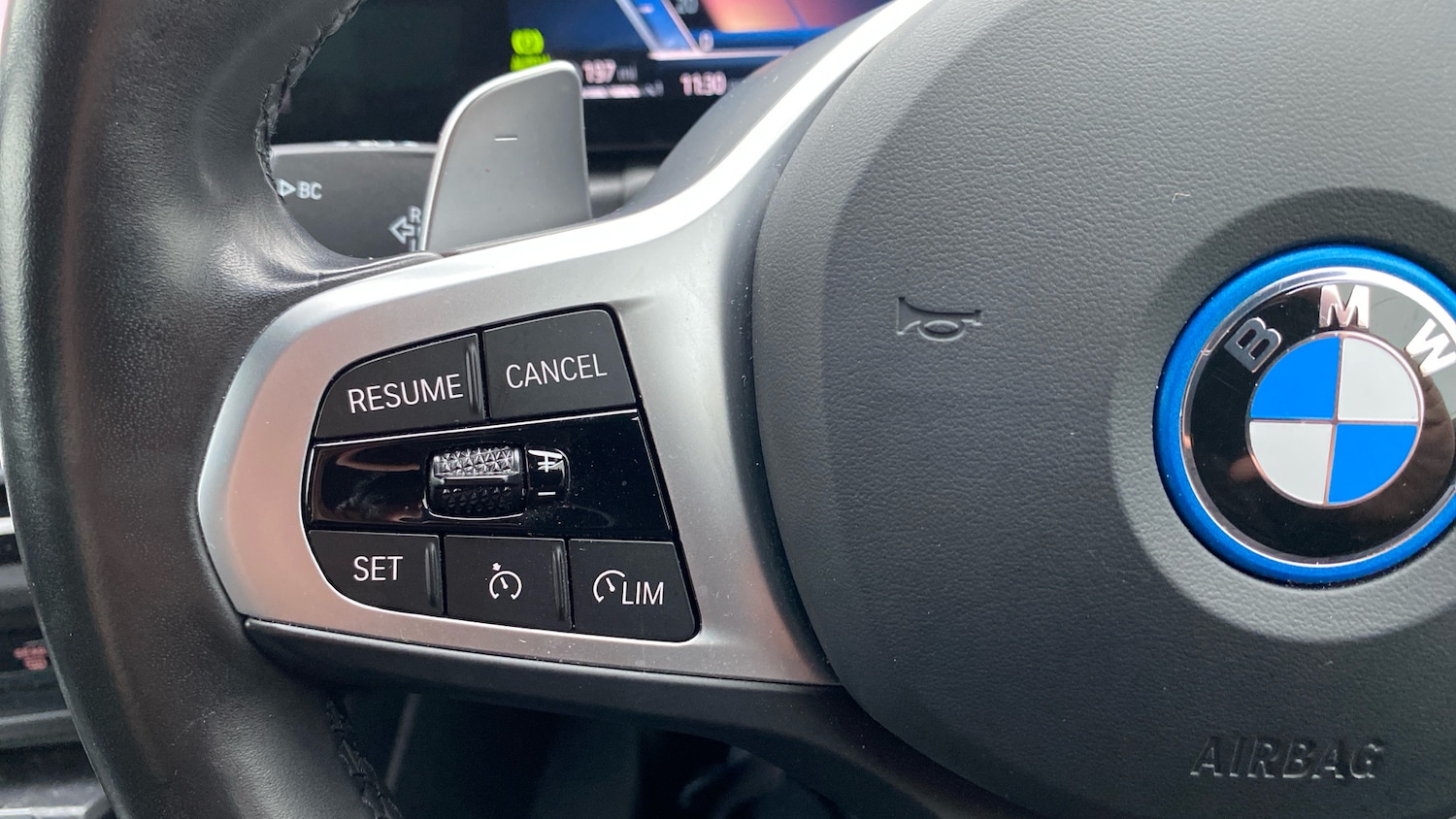 Used BMW 3 Series 2024 for sale - 77136136: Photo 17