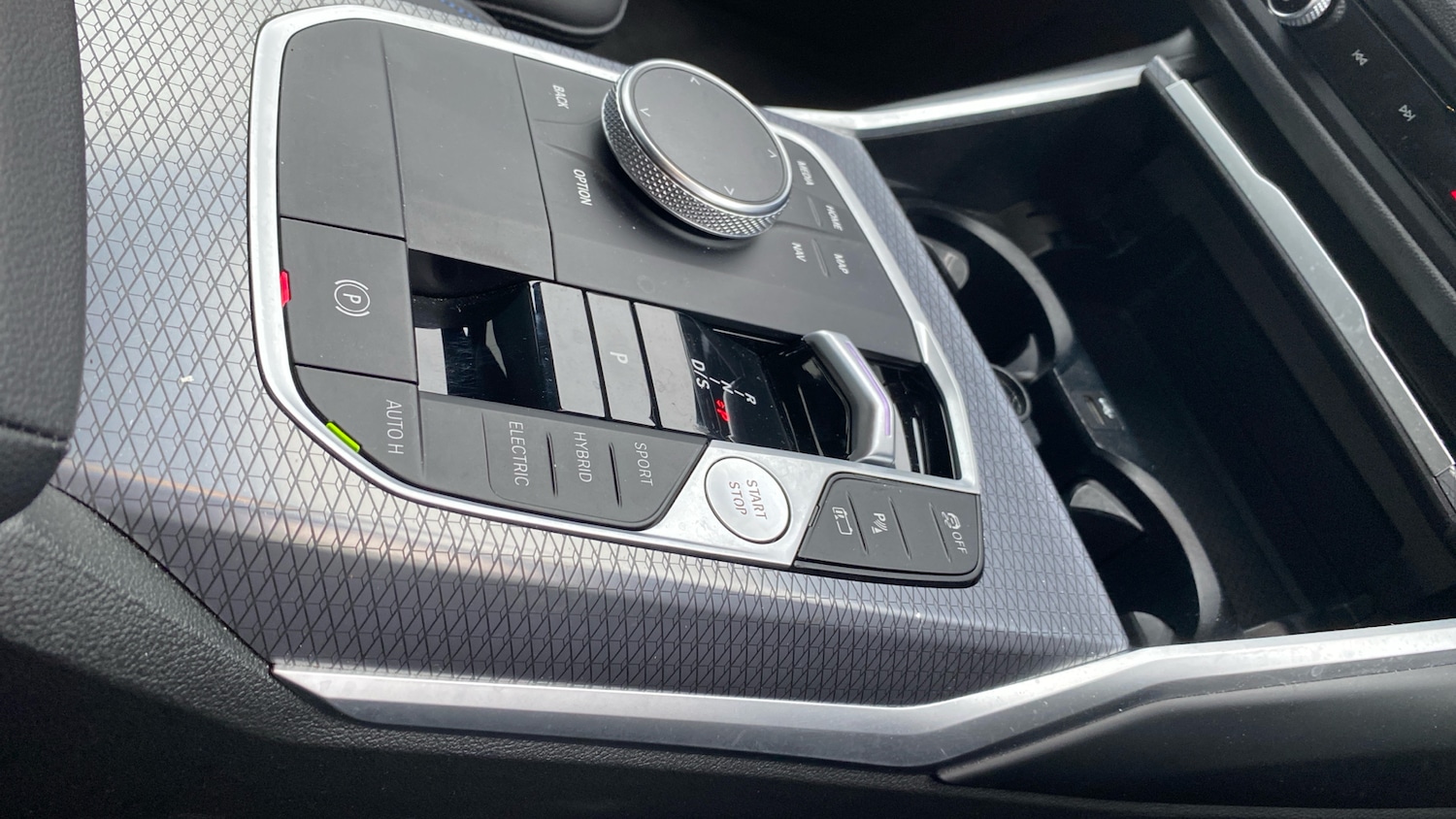 Used BMW 3 Series 2024 for sale - 77136136: Photo 19