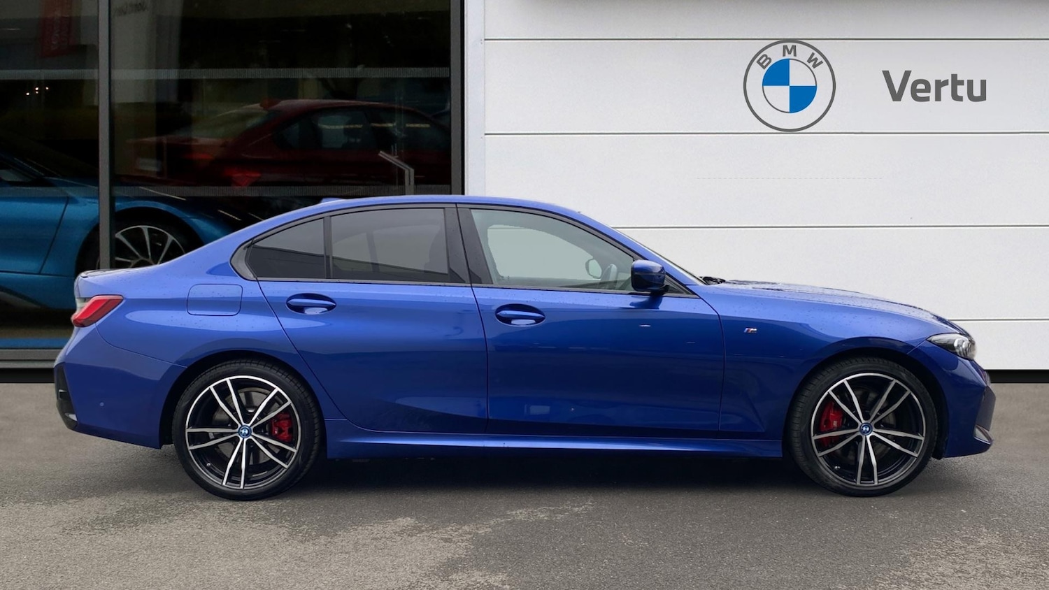 Used BMW 3 Series 2024 for sale - 77136136: Photo 3