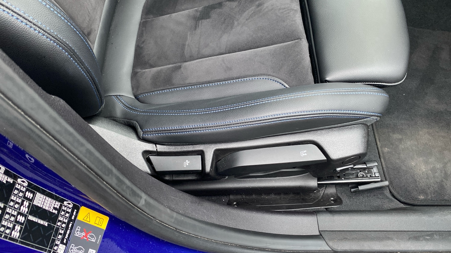 Used BMW 3 Series 2024 for sale - 77136136: Photo 36