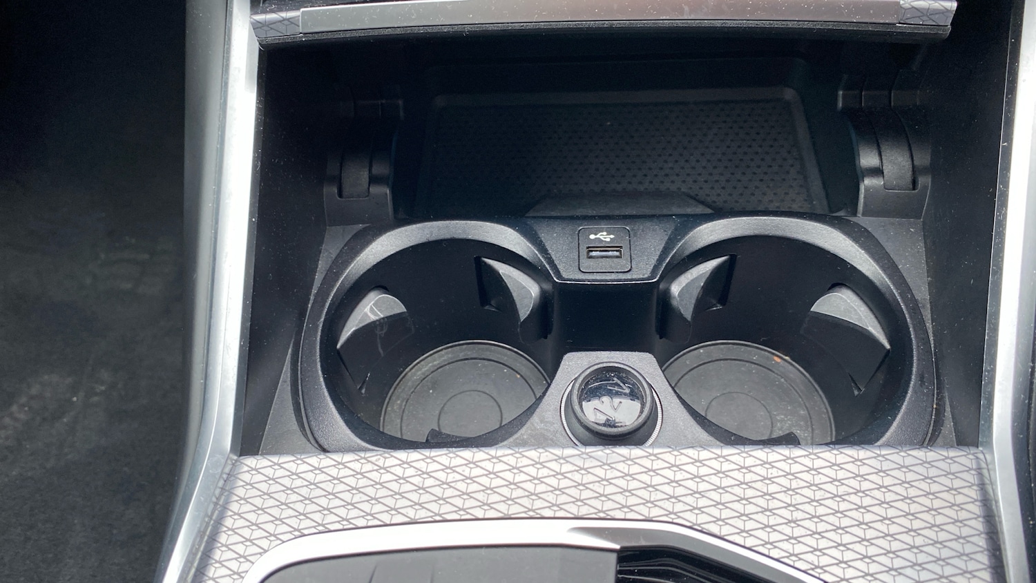 Used BMW 3 Series 2024 for sale - 77136136: Photo 48