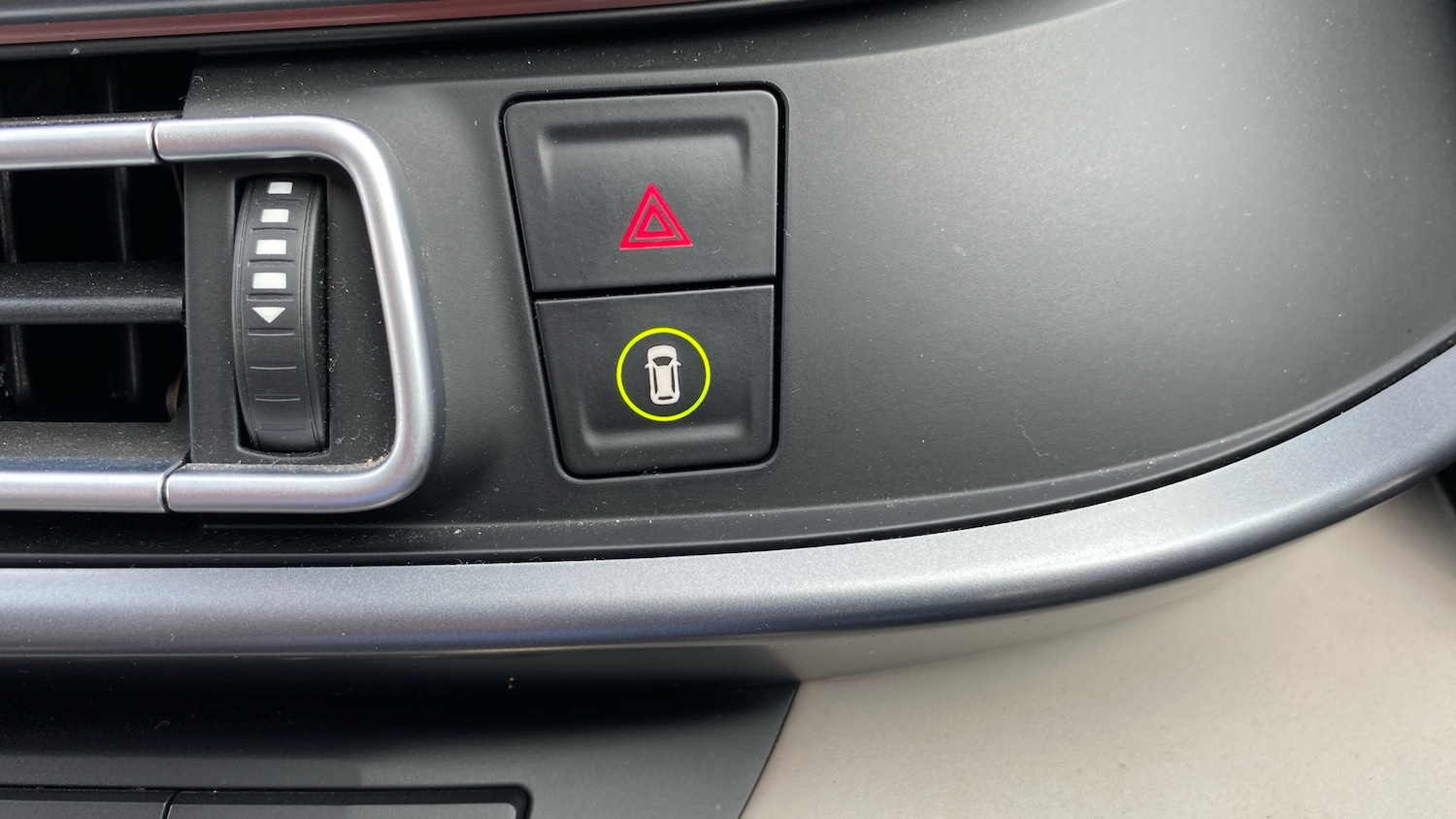 Used BMW i8 2018 for sale - 76016868: Photo 41