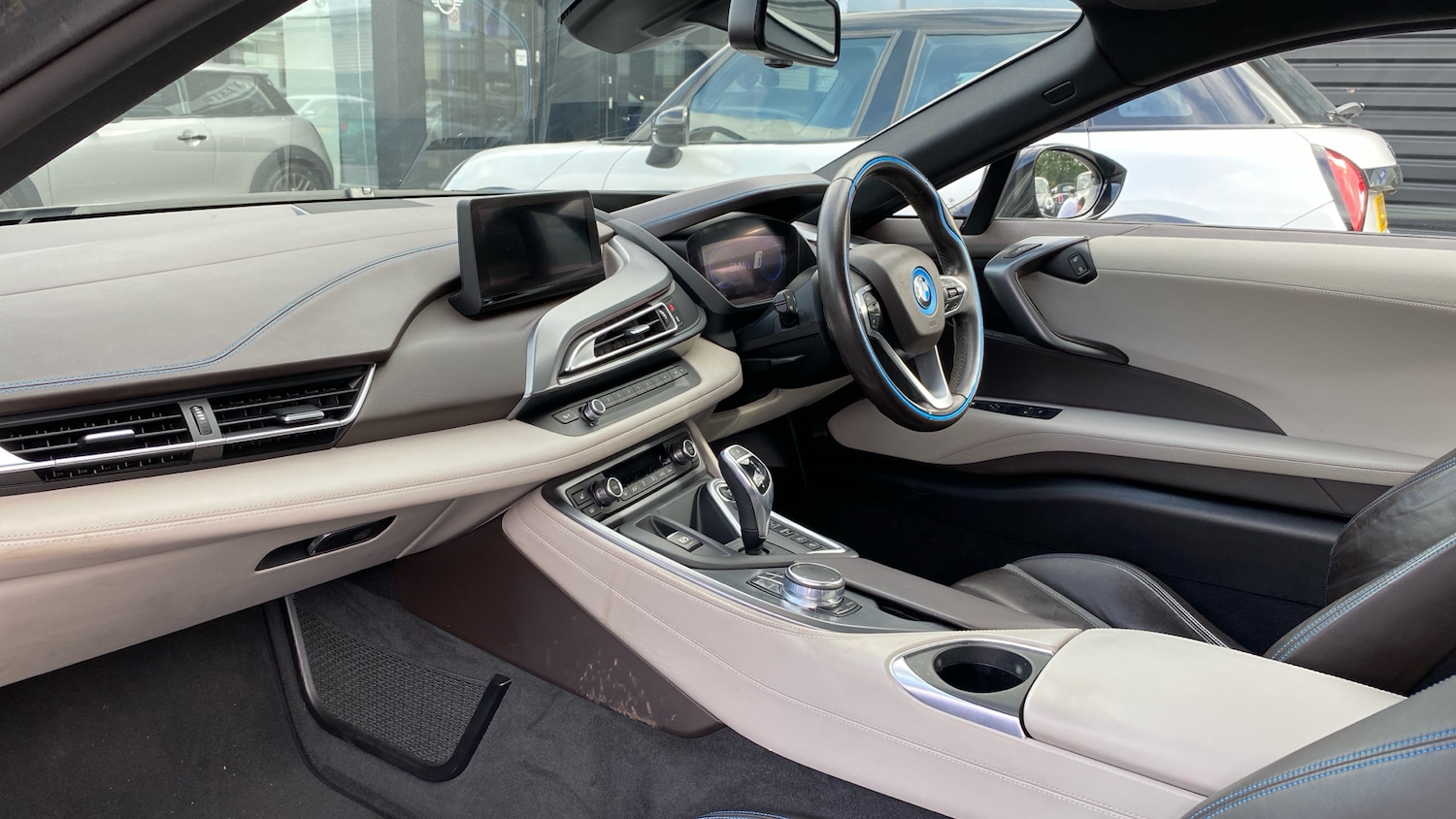 Used BMW i8 2018 for sale - 76016868: Photo 7