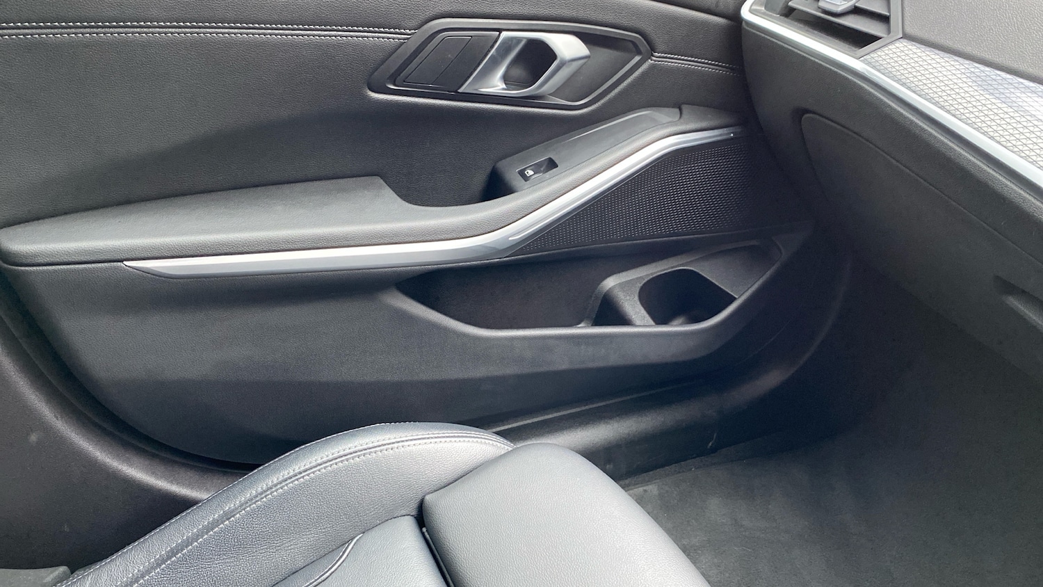 Used BMW 3 Series 2024 for sale - 76476366: Photo 40