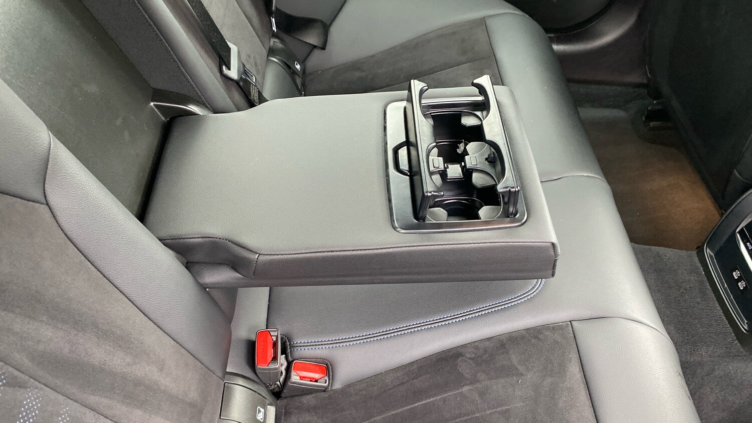 Used BMW 3 Series 2024 for sale - 77689150: Photo 33