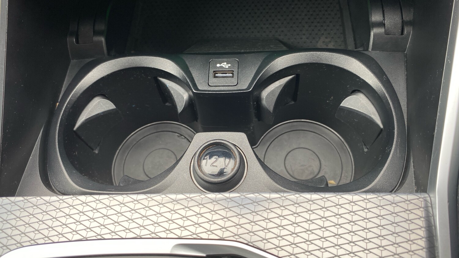 Used BMW 3 Series 2024 for sale - 77689150: Photo 52