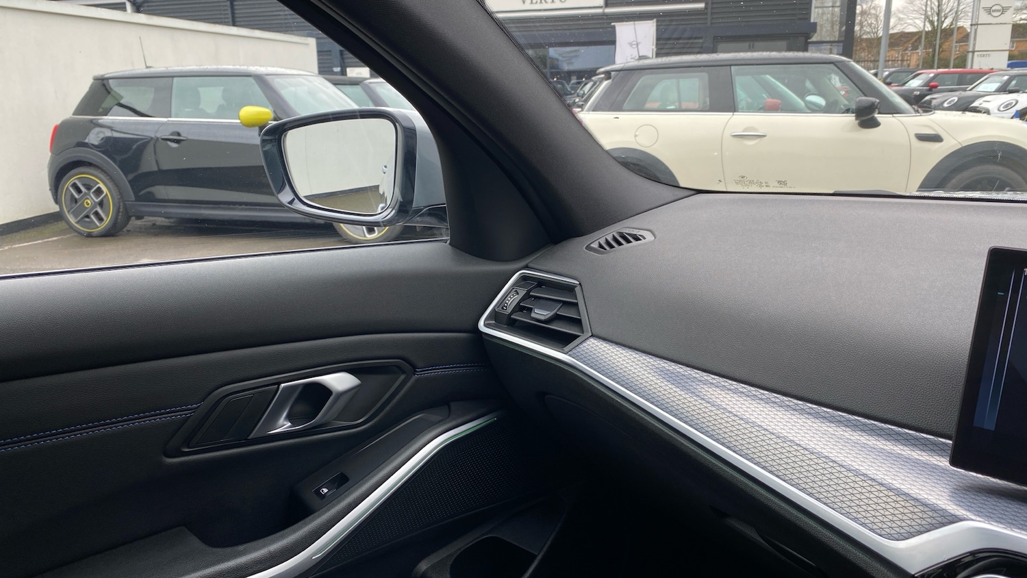 Used BMW 3 Series 2024 for sale - 77689150: Photo 54