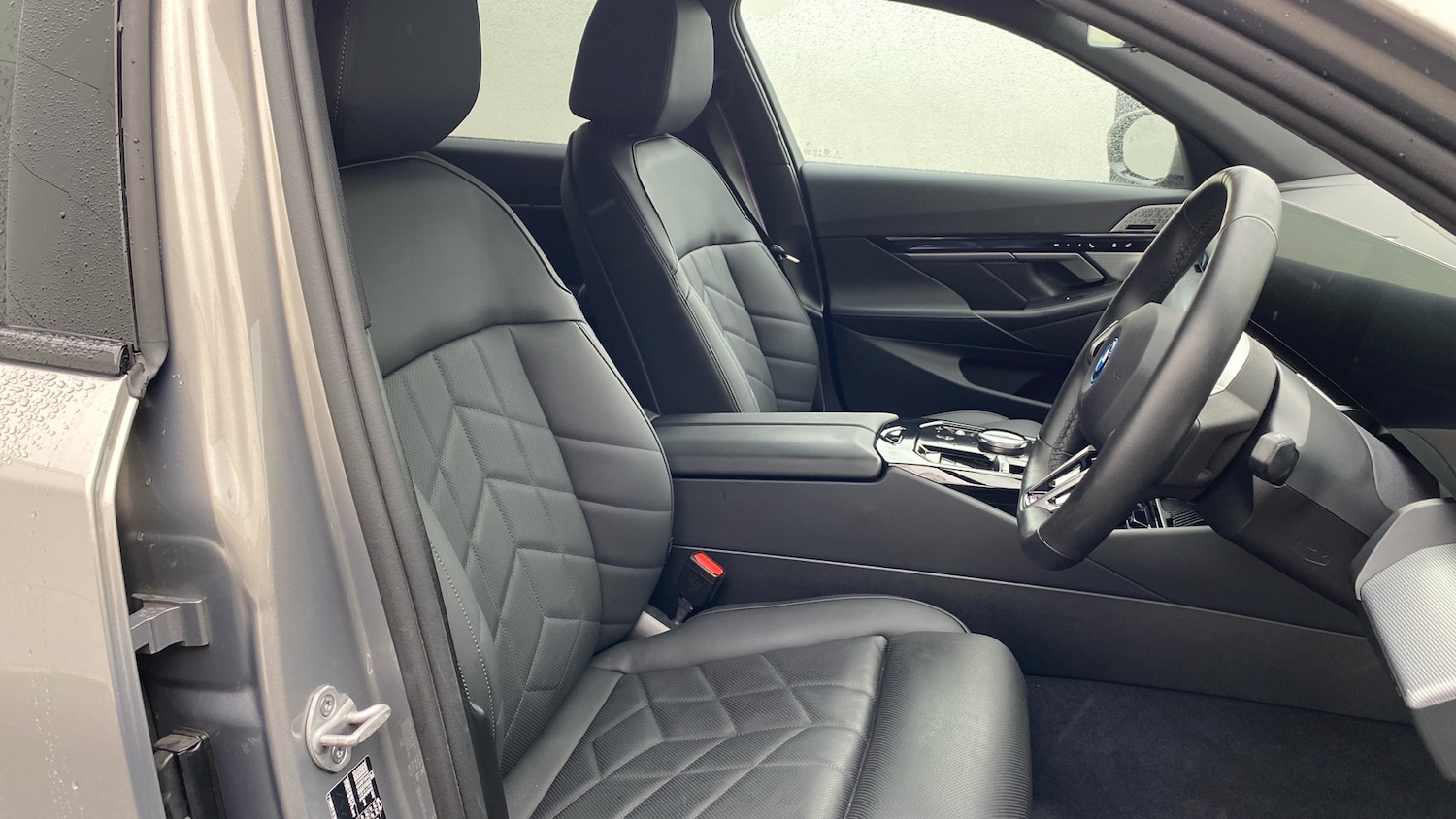 Used BMW i5 2025 for sale - 76412032: Photo 11