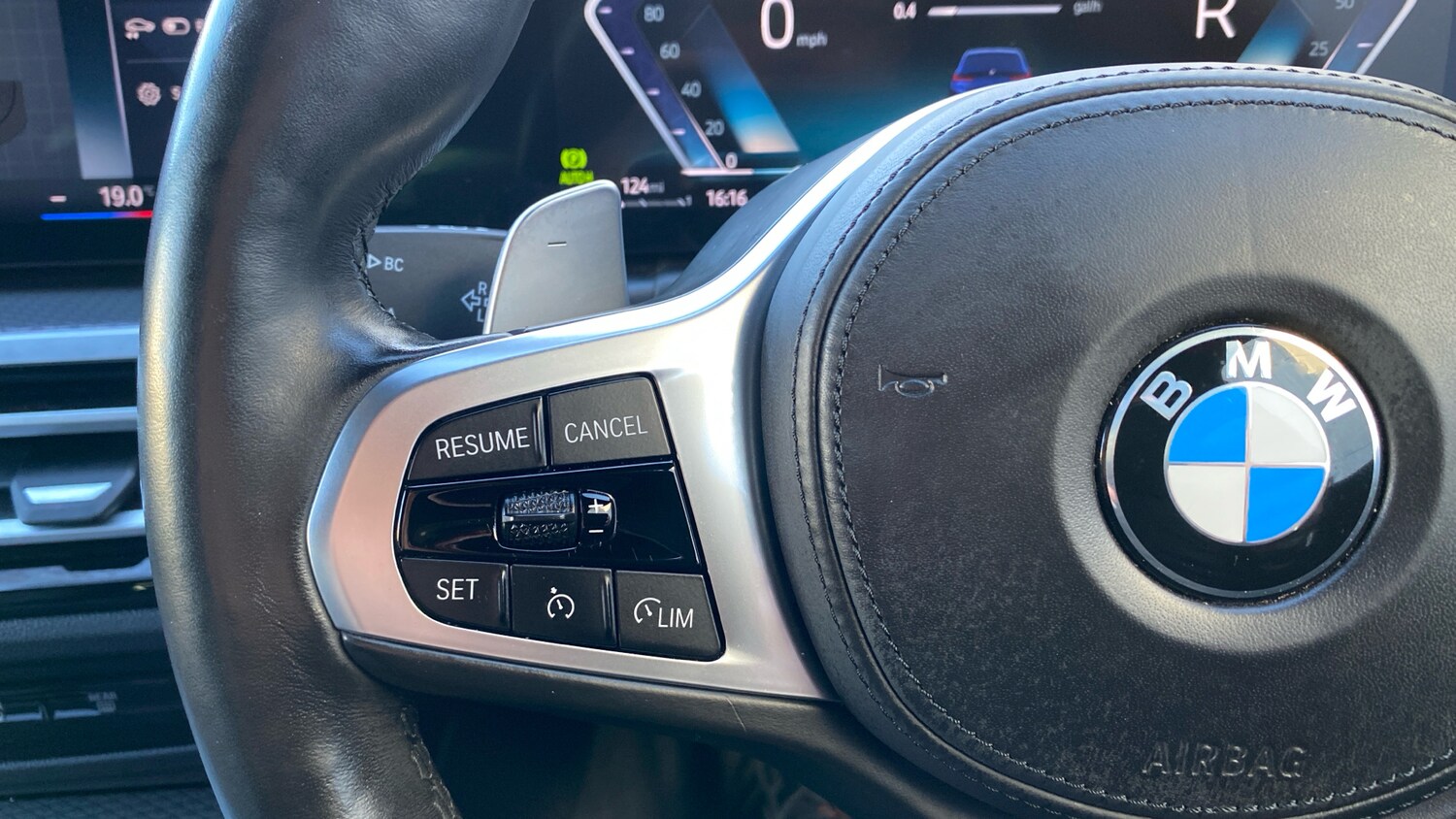 Used BMW 3 Series 2023 for sale - 77590287: Photo 17