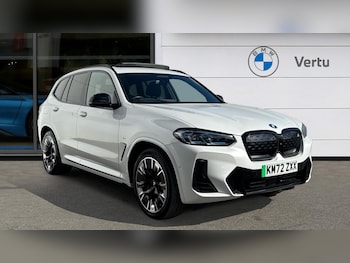 2022 (72) - 210kW M Sport Pro 80kWh 5dr Auto