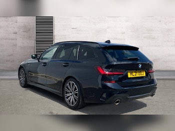Used BMW 3 Series 2021 for sale - 75572608: Photo