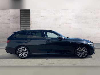 Used BMW 3 Series 2021 for sale - 75572608: Photo