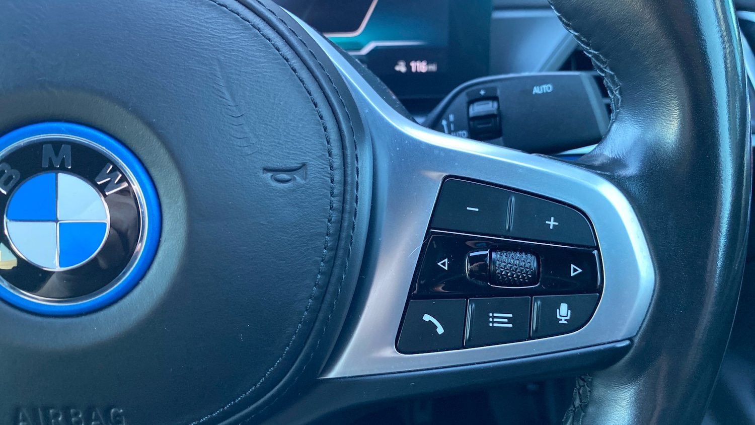 Used BMW i4 2023 for sale - 76611534: Photo 18