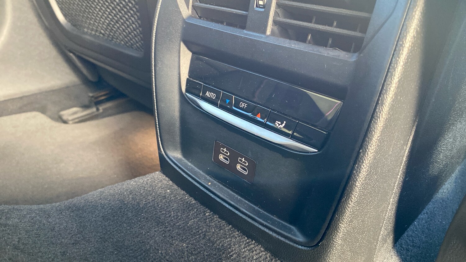 Used BMW i4 2023 for sale - 76611534: Photo 32