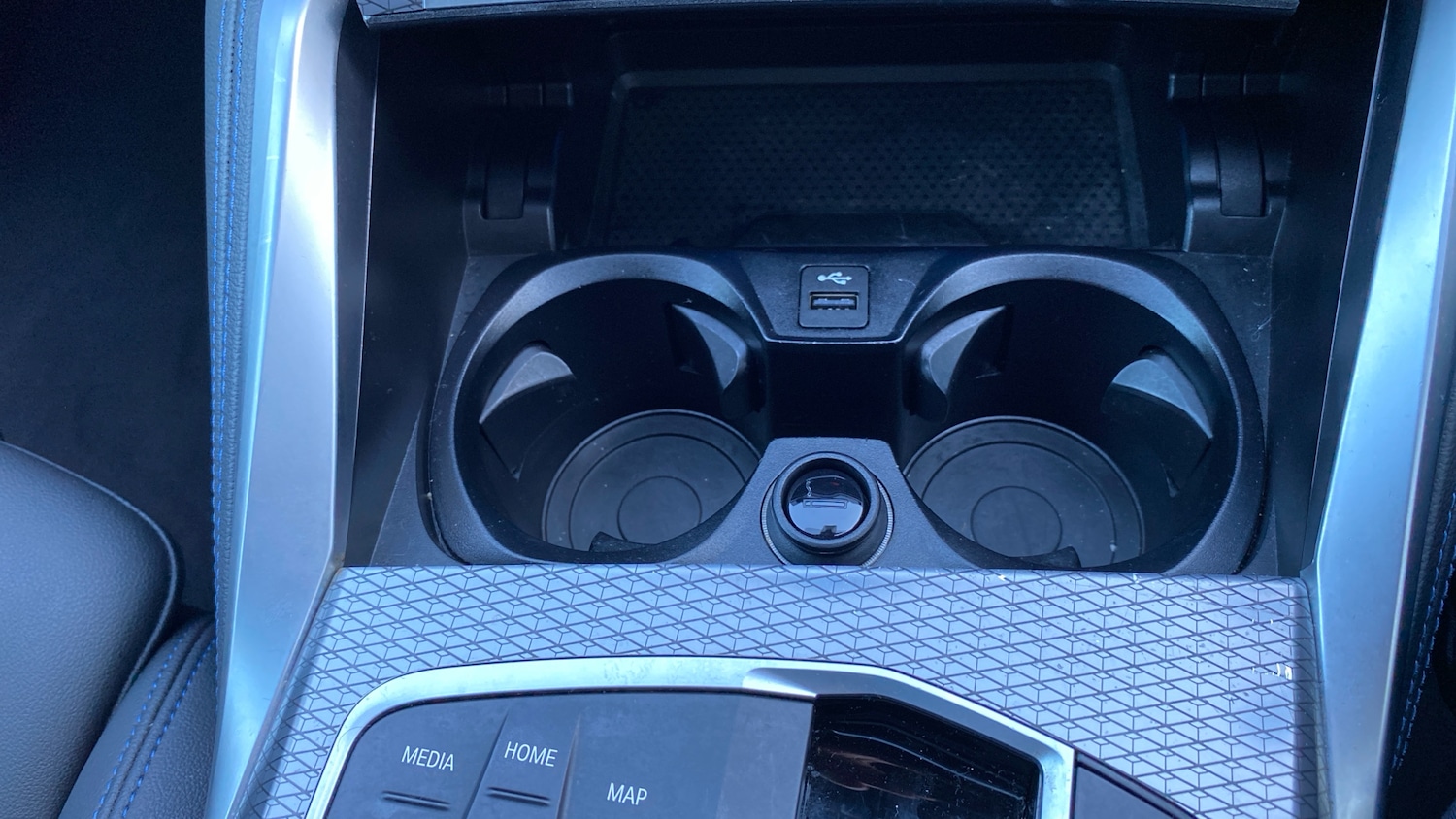 Used BMW i4 2023 for sale - 76611534: Photo 44