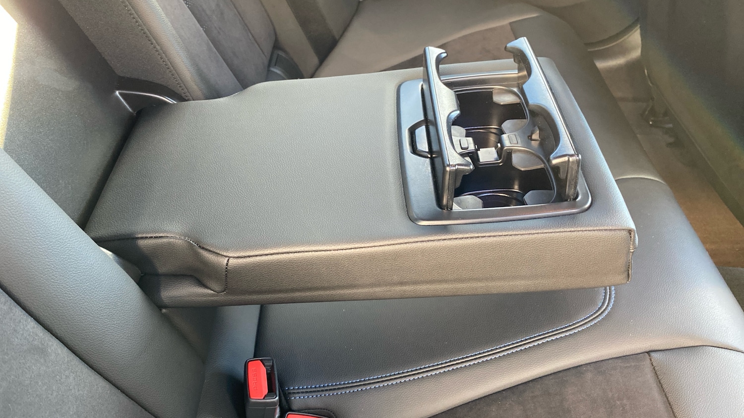 Used BMW 3 Series 2024 for sale - 76968767: Photo 30