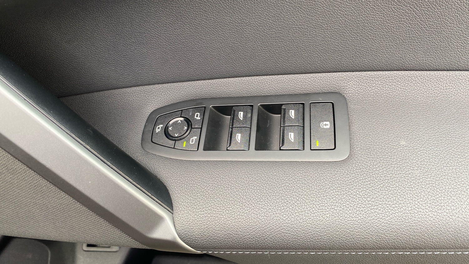 Used BMW iX 2025 for sale - 77329095: Photo 42