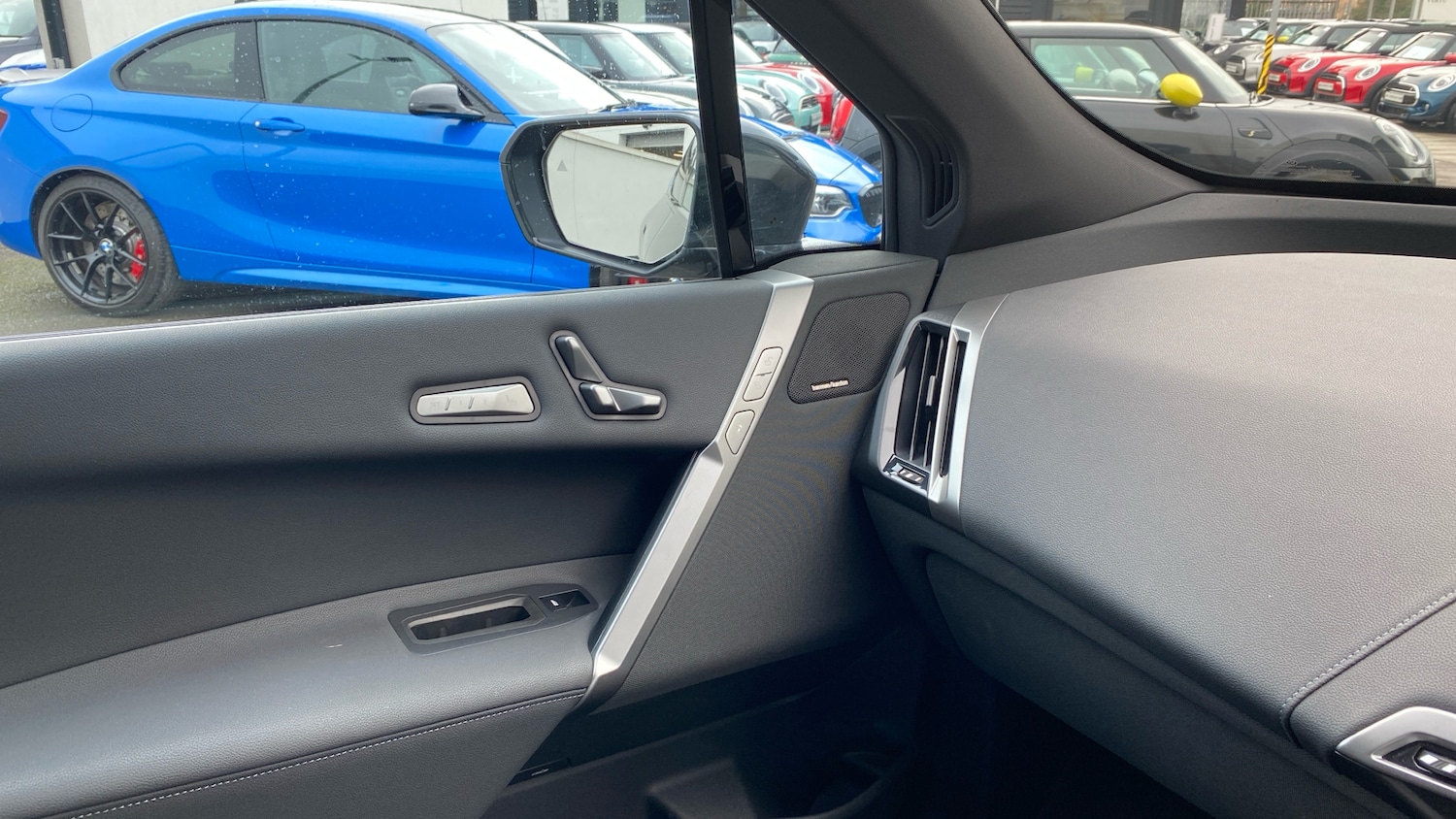 Used BMW iX 2025 for sale - 77329095: Photo 61