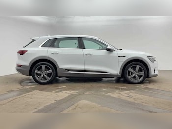 Used Audi e-tron 2020 for sale - 78406118: Photo