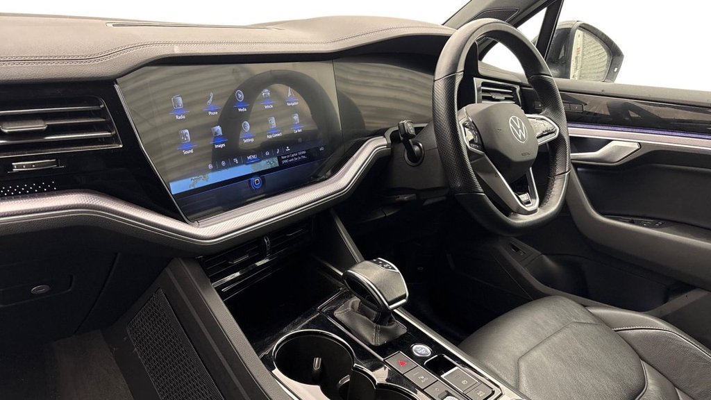 Used Volkswagen Touareg 2022 for sale - 77384204: Photo 3