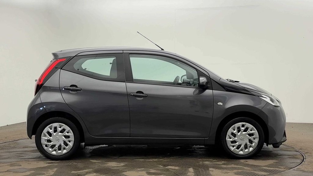 Used Toyota AYGO 2021 for sale - 77272559: Photo 9