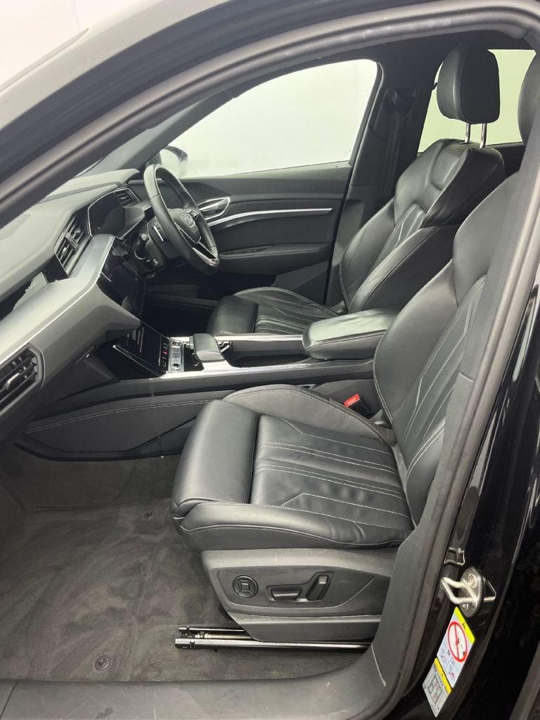 Used Audi e-tron 2022 for sale - 77520513: Photo 25