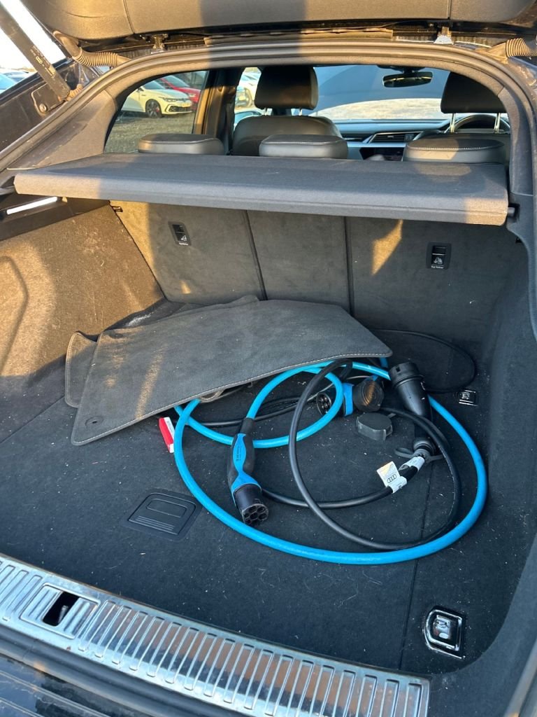 Used Audi e-tron 2022 for sale - 77520513: Photo 7