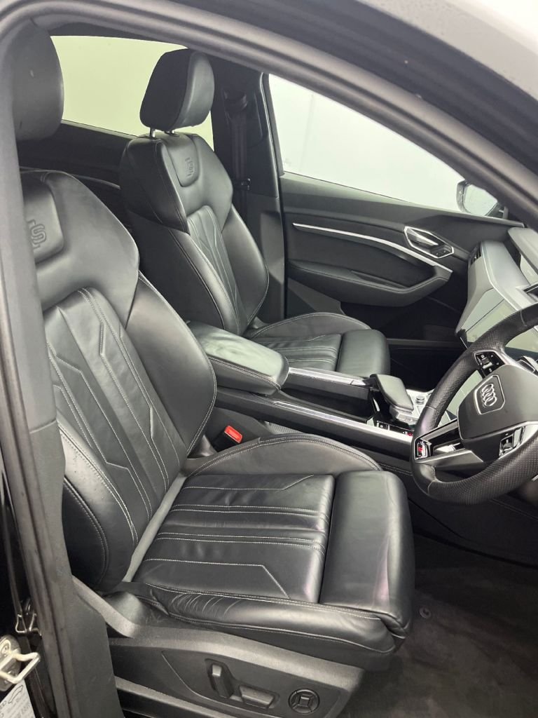 Used Audi e-tron 2022 for sale - 77384475: Photo 10