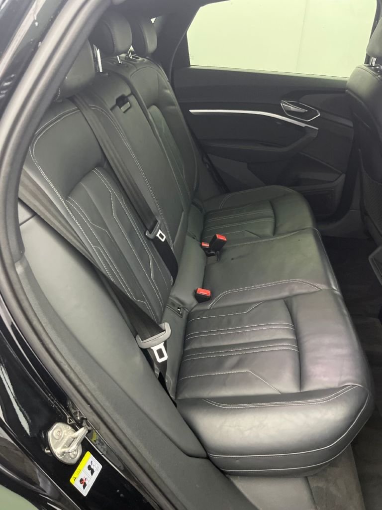 Used Audi e-tron 2022 for sale - 77384475: Photo 12