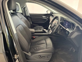 Used Audi e-tron 2021 for sale - 78200522: Photo