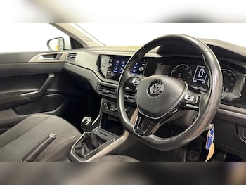 Used Volkswagen Polo 2018 for sale - 77272563: Photo