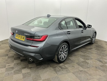 Used BMW 3 Series 2019 for sale - 77422648: Photo