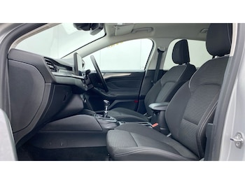 Used Ford Focus 2023 for sale - 78167176: Photo