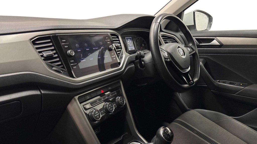 Used Volkswagen T-Roc 2020 for sale - 77920483: Photo 3