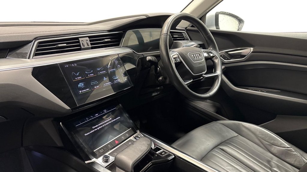 Used Audi e-tron 2022 for sale - 77451839: Photo 3
