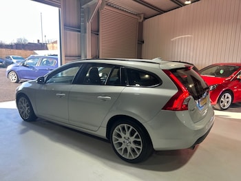 Used Volvo V60 2013 for sale - 77789073: Photo