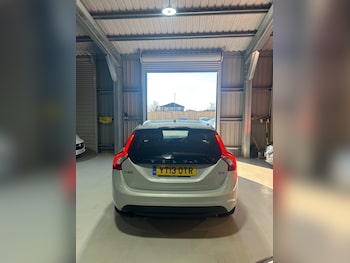 Used Volvo V60 2013 for sale - 77789073: Photo