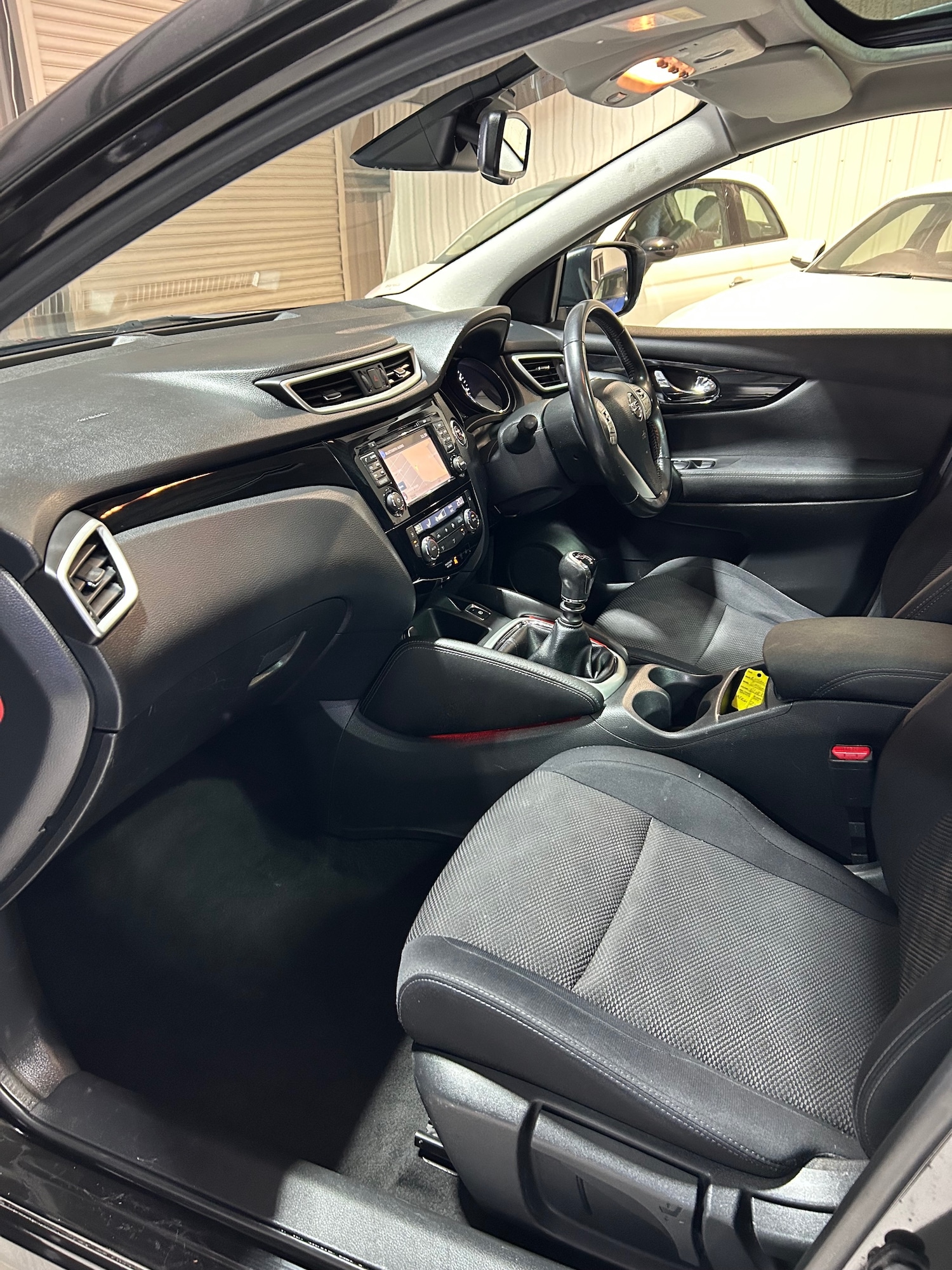 Used Nissan Qashqai 2016 for sale - 77529271: Photo 17