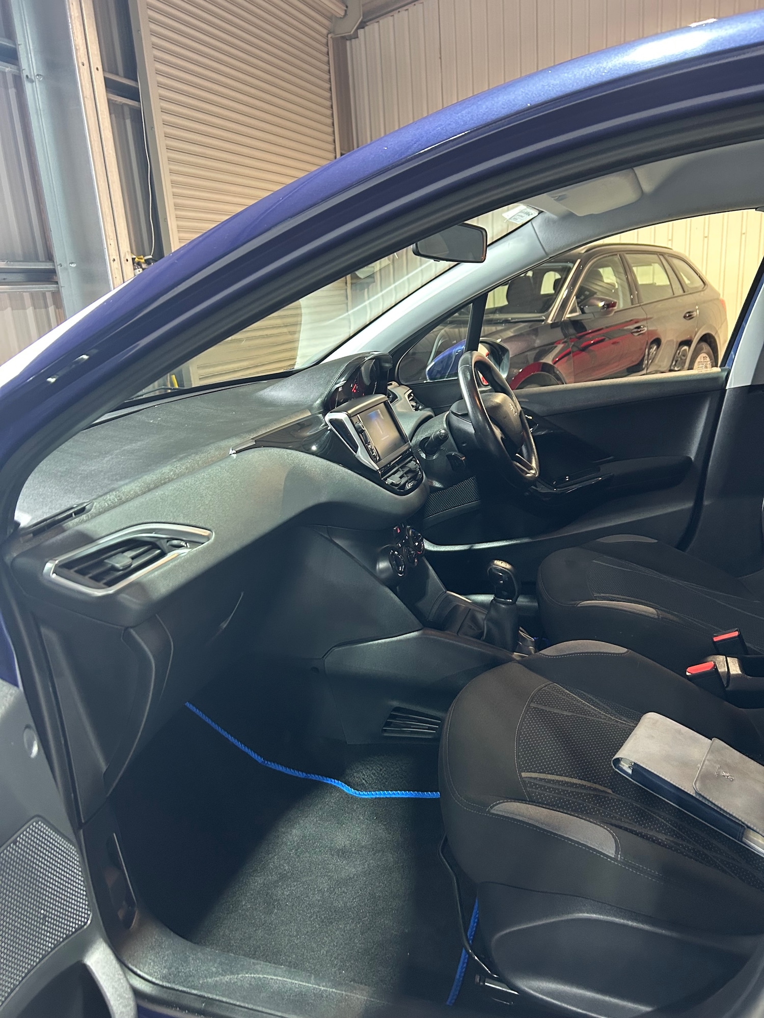 Used Peugeot 208 2013 for sale - 77802890: Photo 9