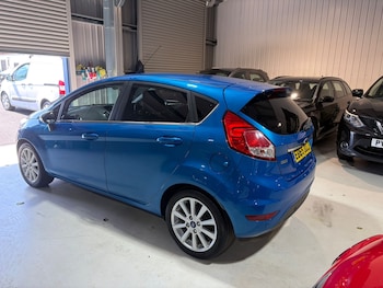 Used Ford Fiesta 2015 for sale - 78904390: Photo