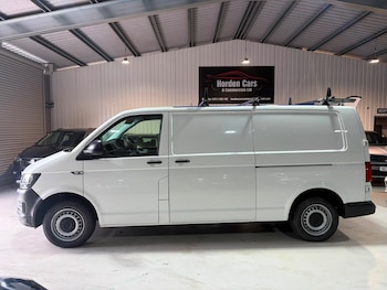 Used Volkswagen Transporter 2017 for sale - 78893203: Photo