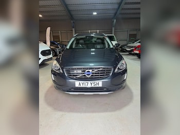 Used Volvo XC60 2017 for sale - 79383349: Photo