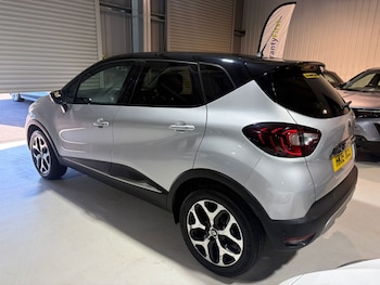 Used Renault Captur 2019 for sale - 78446145: Photo