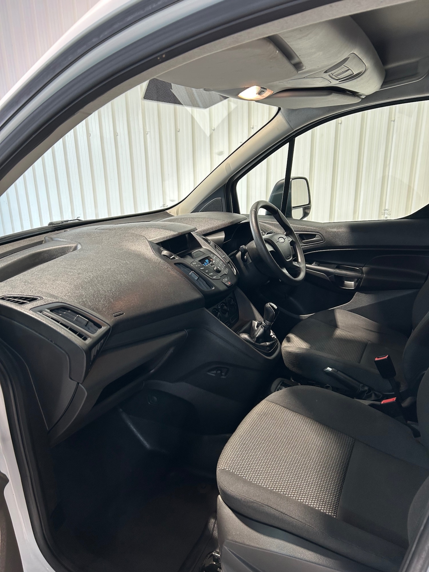 Used Ford Transit Connect 2018 for sale - 76948641: Photo 11