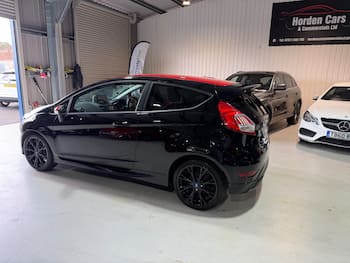 Used Ford Fiesta 2016 for sale - 79525221: Photo