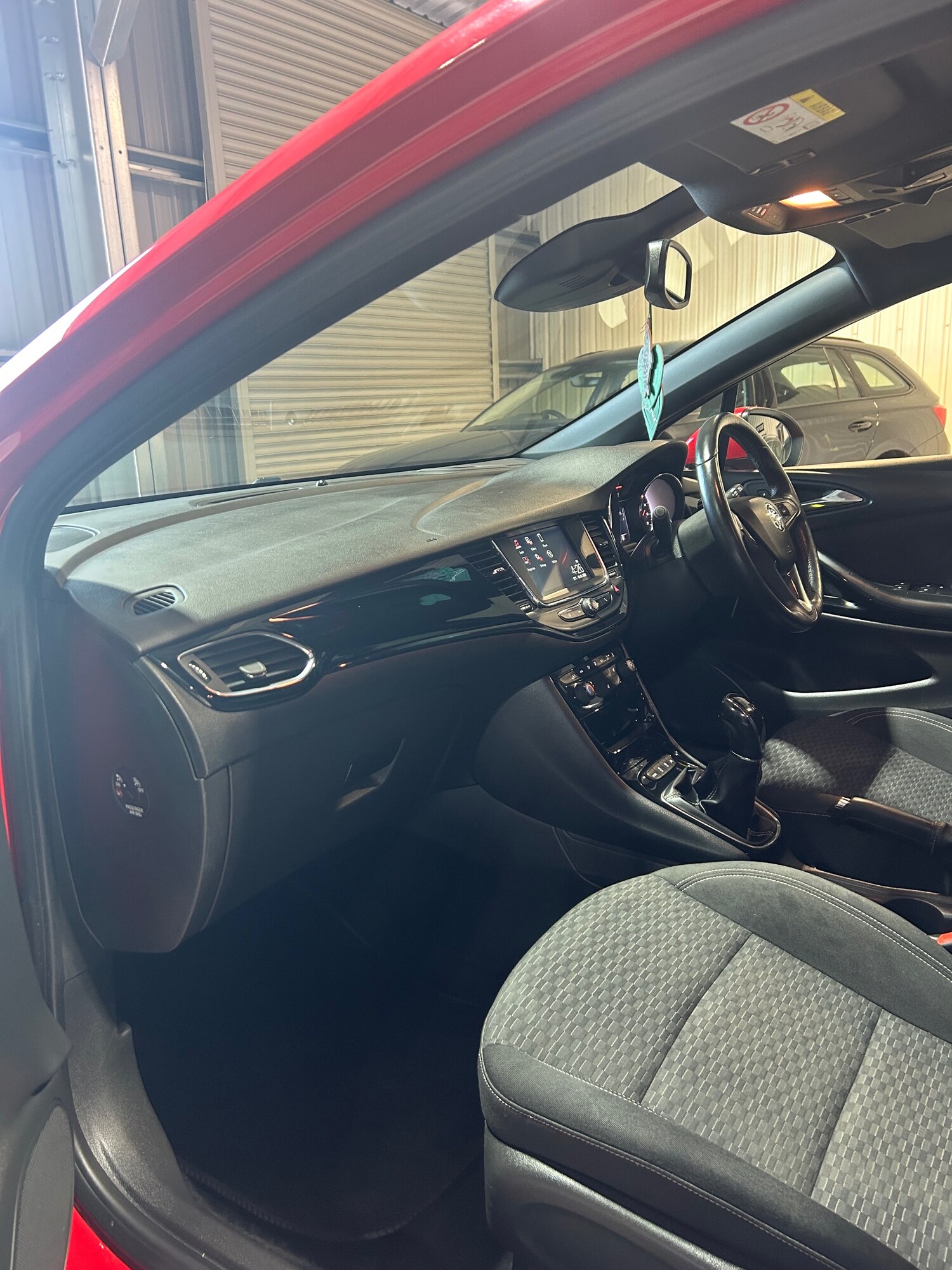 Used Vauxhall Astra 2017 for sale - 77750393: Photo 16