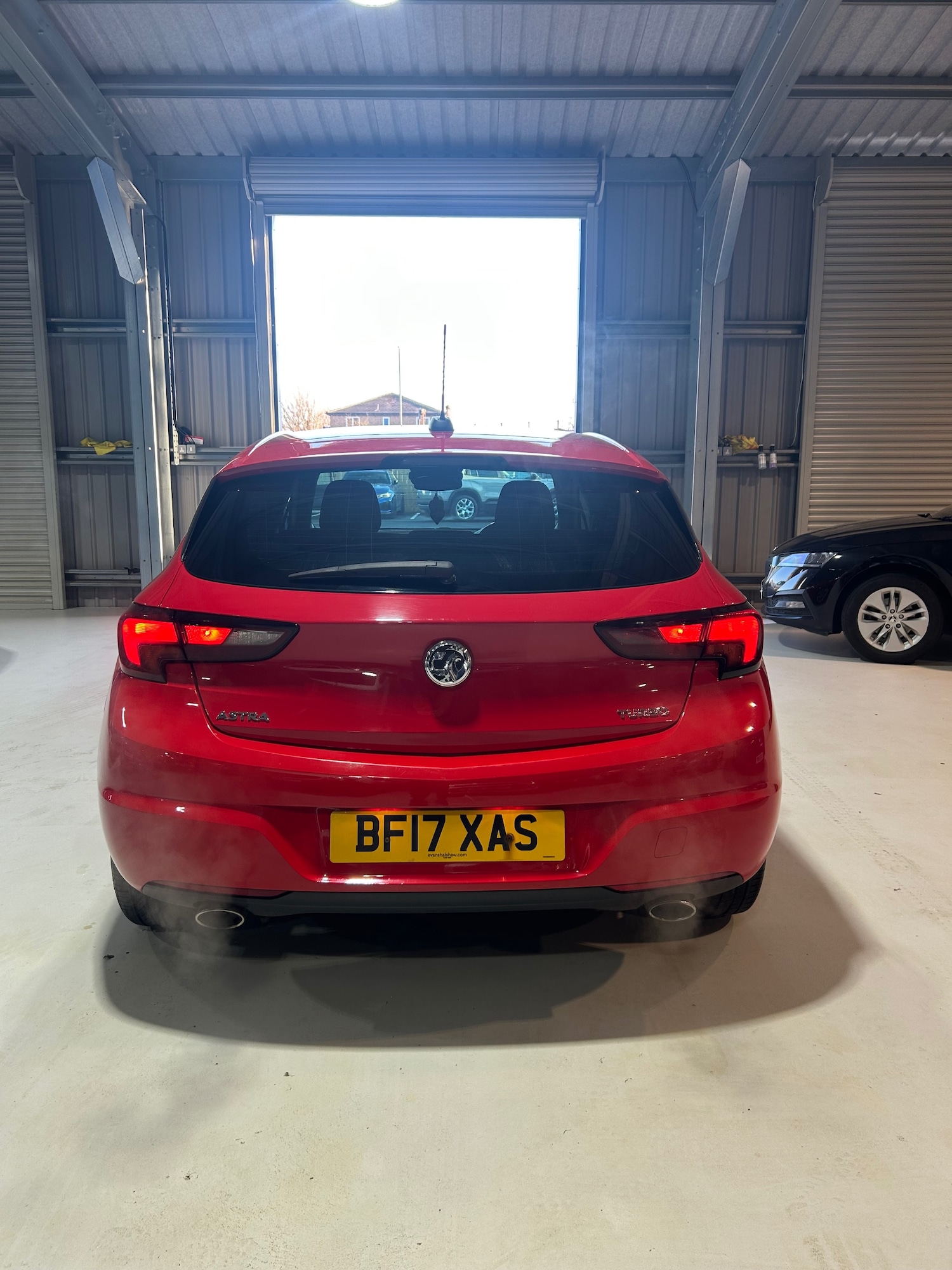 Used Vauxhall Astra 2017 for sale - 77750393: Photo 4