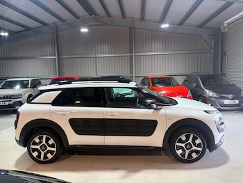 Used Citroen C4 Cactus 2017 for sale - 79495465: Photo